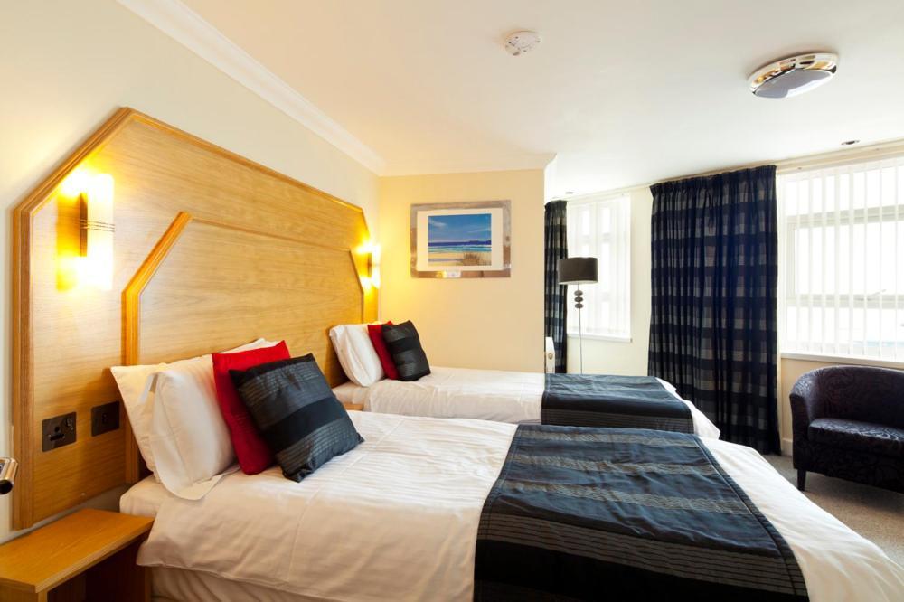 Queens Mansions: Empress Suite Blackpool Luaran gambar